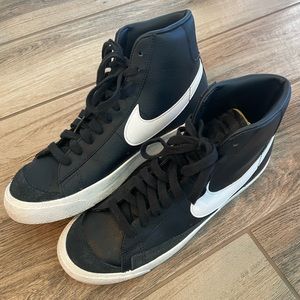 NIKE 77 VINTAGE BLAZERS